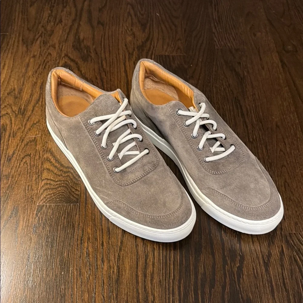 Harry’s of London Men's Suede Casual Sneakers in Taupe